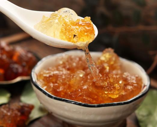 桃樹上的桃膠怎么形成的?桃膠的食用方法