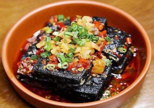 臭豆腐為什么會(huì)臭?臭豆腐的醬汁怎么做