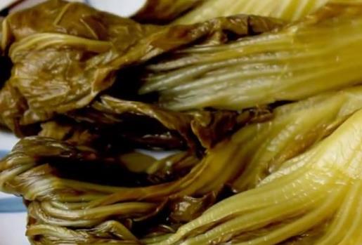 酸菜怎么炒好吃?為什么腌酸菜時(shí)不要放白醋