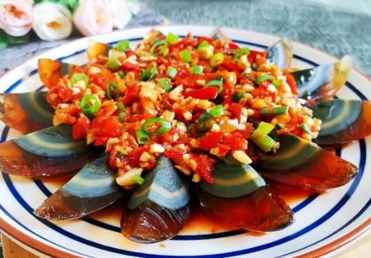 皮蛋沒(méi)有凝固怎么處理應(yīng)該放哪里?皮蛋拌豆腐皮蛋要煮嗎