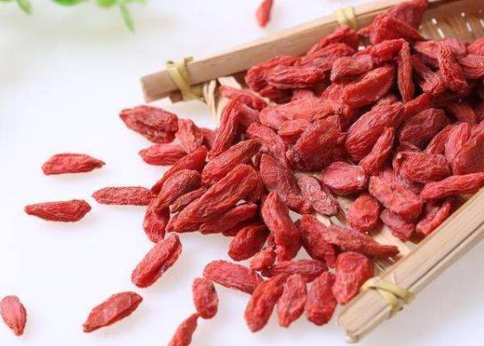 枸杞軟了發(fā)粘還能吃嗎?枸杞輕微霉變的補(bǔ)救方法
