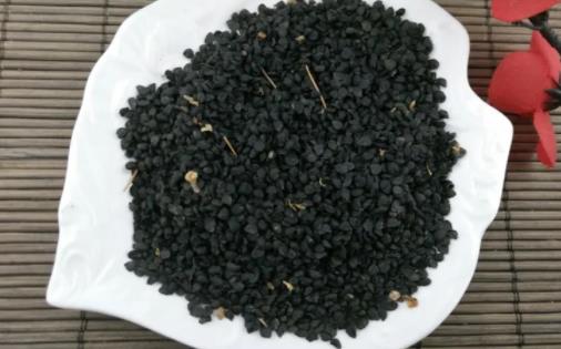 韭菜籽泡水用生的還是熟的 韭菜籽怎樣泡水喝效果好
