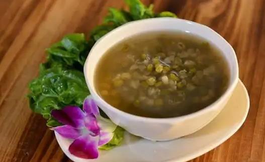 綠豆湯發(fā)苦還可以吃嗎 綠豆湯喝著有苦味是什么原因