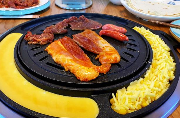 東門韓國傳統(tǒng)烤肉加盟費用電話【總店介紹】 QQ截圖20220319144517.png