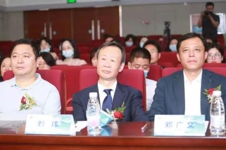 “喬洛施無敏愛心公益行動”正式啟動 百家醫(yī)院參與,向“口罩肌”宣戰(zhàn)!