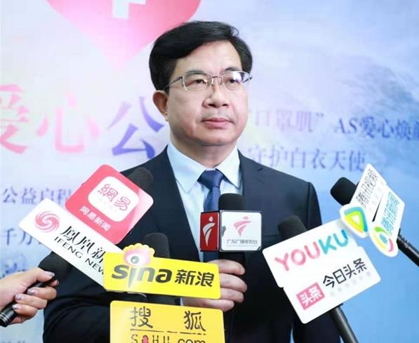 “喬洛施無敏愛心公益行動”正式啟動 百家醫(yī)院參與,向“口罩肌”宣戰(zhàn)!