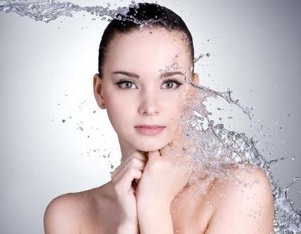 水楊酸棉片擦臉后可以直接睡覺嗎?刷酸要刷多久才能排完痘?