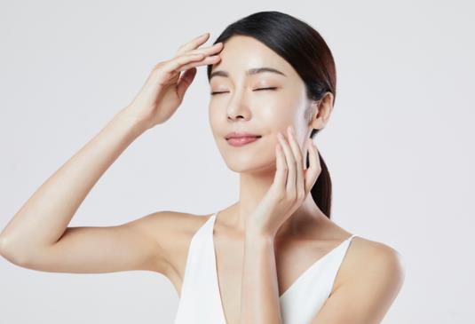 眼部細(xì)紋是怎么產(chǎn)生的?為什么會有眼袋?