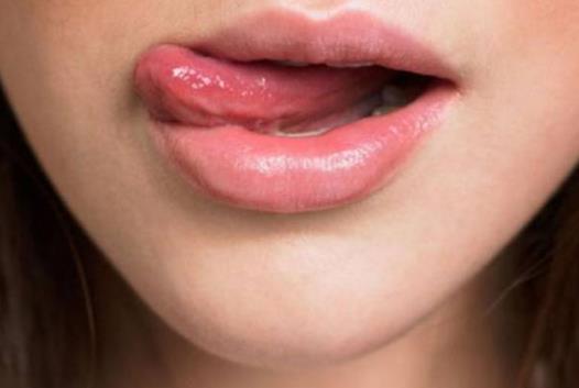 唇膜可以當(dāng)口紅打底嗎?唇膜和唇膏有什么區(qū)別?