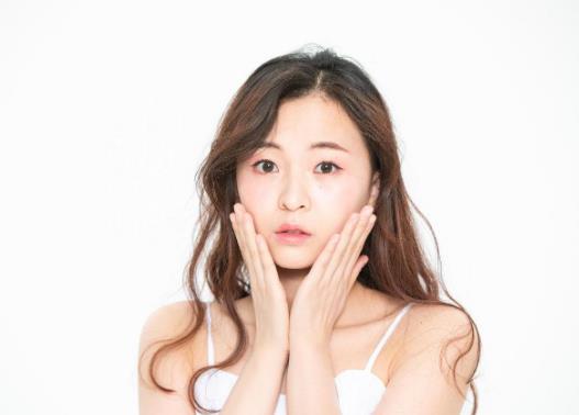 睡眠面膜可以敷著過夜嗎?睡眠面膜一定要睡覺的時(shí)候用嗎?