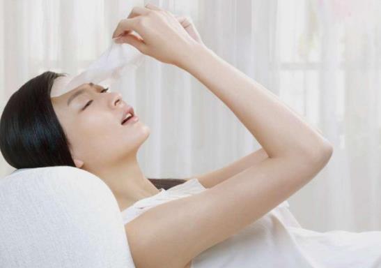 敷完面膜要抹護(hù)膚品嗎?敷完面膜不洗直接睡覺(jué)有影響嗎?