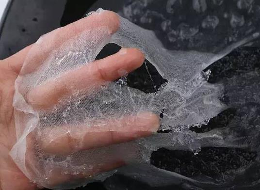 撕拉面膜和去角質(zhì)面膜有啥區(qū)別?撕拉面膜可以每天使用嗎?