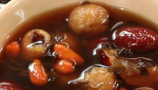 夏季滋補(bǔ)有秘訣 這四款美容養(yǎng)顏湯要多喝