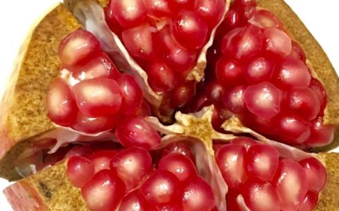 護(hù)膚方法有很多 其中食療護(hù)膚保養(yǎng)方法要收好