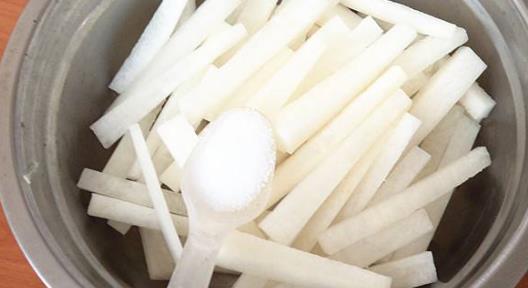 想讓讓肌膚遠(yuǎn)離暗沉 5種神奇食物推薦給你
