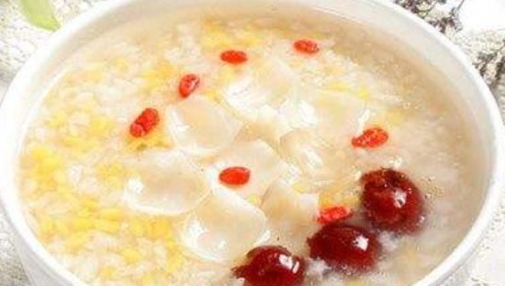 很多人都希望自己皮膚好 10種最最養(yǎng)膚的食物介紹給你