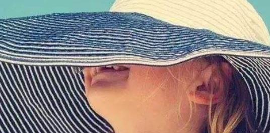 夏季是紫外線最兇猛的時刻 夏季預(yù)防太陽灼傷的四個方法