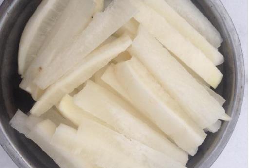 一些果蔬的皮有很不錯(cuò)的護(hù)膚功效 女人護(hù)膚就用它們