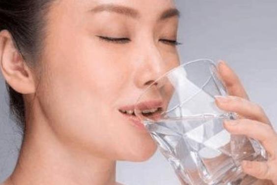 早上5個(gè)動(dòng)作調(diào)理出好肌膚 讓女性們的肌膚變的更好