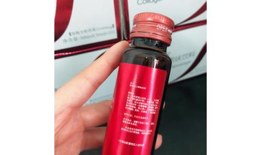 干紋是眼部最容易產(chǎn)生的一種假性衰老跡象 教你3招對抗眼周干紋