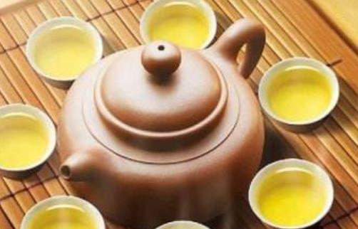 干紋是眼部最容易產(chǎn)生的一種假性衰老跡象 教你3招對抗眼周干紋