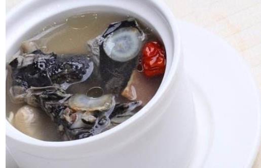 5款營養(yǎng)養(yǎng)生湯 助你擺脫氣血兩虛
