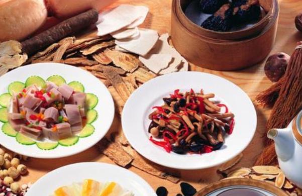 經(jīng)期養(yǎng)顏抗衰老五種食物 經(jīng)期也是女性關(guān)注的話題
