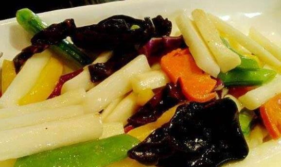 食療護膚保養(yǎng) 不同臉色不同選擇