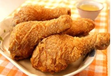 想要遠(yuǎn)離早衰 這些食物最好不碰