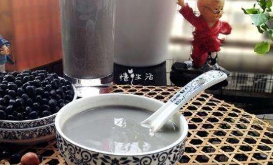 不同年齡段女性護膚不同 女性不同年齡段的護膚飲食秘方
