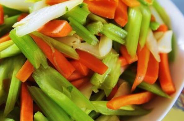 皮膚病患者的兩個食療方 通過飲食來治療疾病
