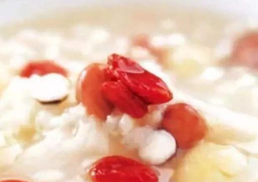 關(guān)于護(hù)膚的美容食譜 護(hù)膚產(chǎn)品可謂是包羅萬(wàn)象