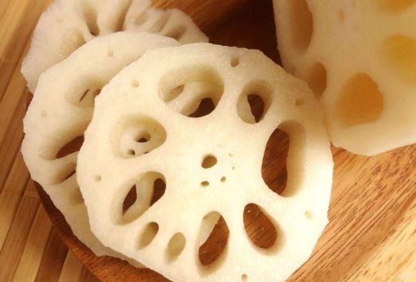 秋季多吃蓮藕排毒養(yǎng)膚 吃蓮藕對養(yǎng)膚有好處