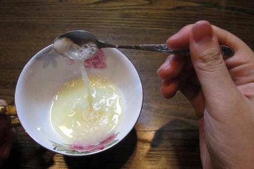 自制珍珠粉面膜 珍珠粉蜂蜜面膜如何做