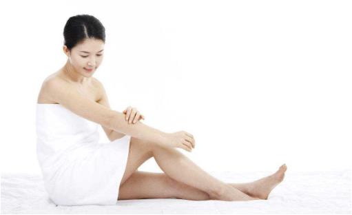 腿上的雞皮膚怎么辦 為雞皮膚走過(guò)的彎路誰(shuí)可以懂