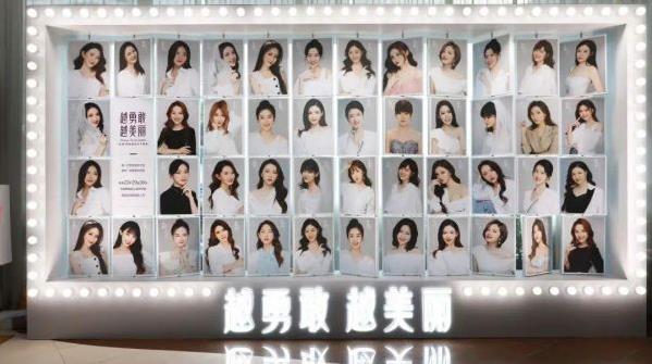 29城女子公布整容前后證件照,改變的不只是容貌更是命運(yùn)