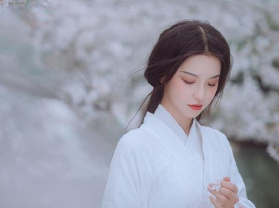 貼雙眼皮松弛怎么恢復(fù)?全切雙眼皮術(shù)后怎么護(hù)理?