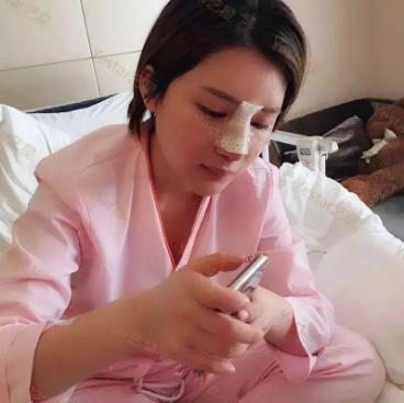 昆明藝星整形正規(guī)可靠么 膚如凝露恢復(fù)鮮潤(rùn)活力