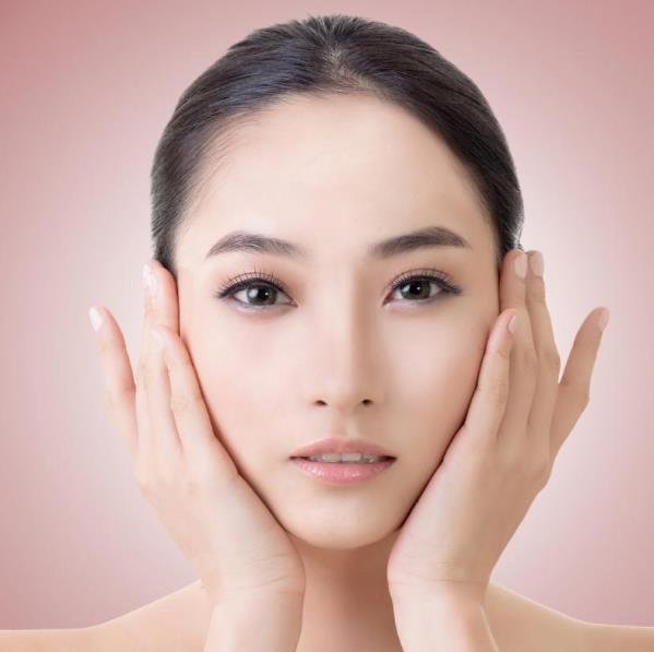 煤醫(yī)整形史芳醫(yī)生:凈膚挑戰(zhàn),淡妝濃抹總相宜
