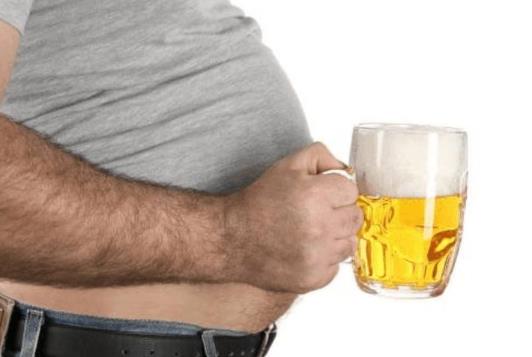 啤酒肚的人應(yīng)該怎么鍛煉?啤酒肚對身體有什么影響?