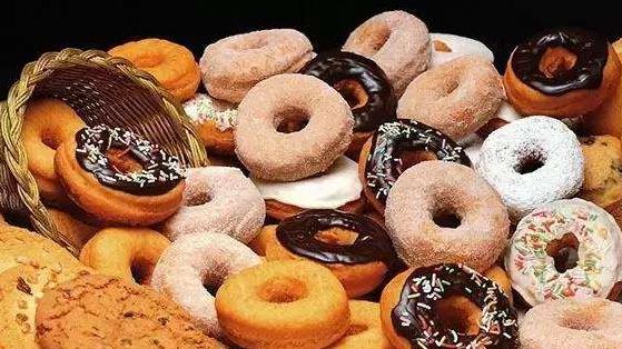 哪些食物容易使人發(fā)胖?使人發(fā)胖的原因有哪些?