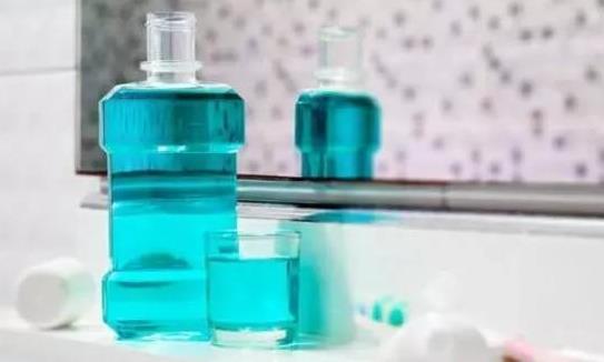 漱口水能代替刷牙嗎?用漱口水需要注意什么?