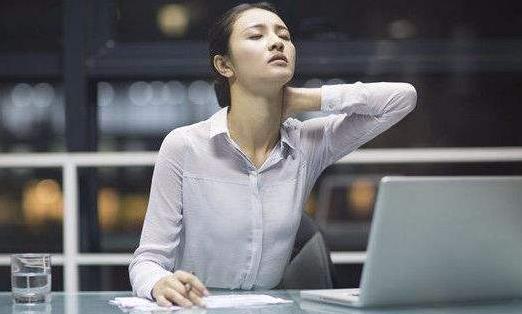 頸椎病的癥狀有哪些?怎么預(yù)防頸椎?
