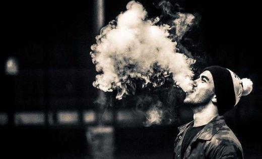 電子煙的危害比香煙的小嗎?電子煙能幫助戒煙嗎?