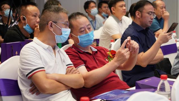 2020年廣西鼻整形實(shí)戰(zhàn)技術(shù)高峰論壇在南寧美麗焦點(diǎn)成功召開(kāi)