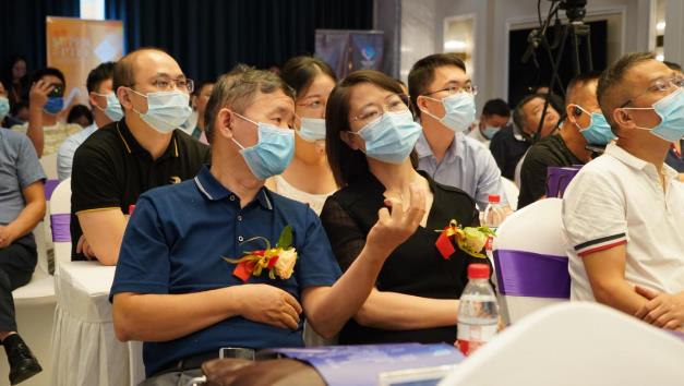 2020年廣西鼻整形實(shí)戰(zhàn)技術(shù)高峰論壇在南寧美麗焦點(diǎn)成功召開(kāi)