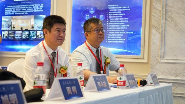 2020年廣西鼻整形實(shí)戰(zhàn)技術(shù)高峰論壇在南寧美麗焦點(diǎn)成功召開(kāi)