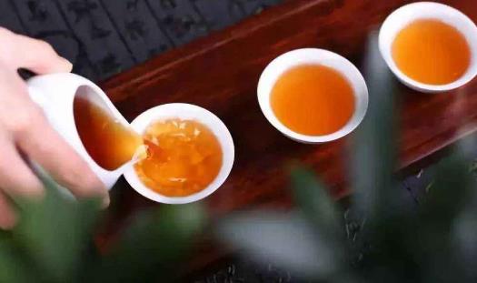 患了白內(nèi)障有哪些并發(fā)癥?白內(nèi)障患者有哪些日常保?