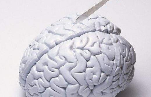 腦積水的病因有哪些?患腦積水有哪些癥狀?