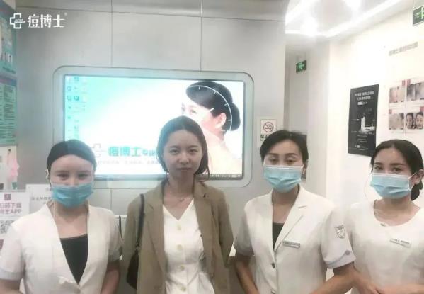 最美教師蒞臨|| 痘博士百余家門店因教師節(jié)公益活動引爆!